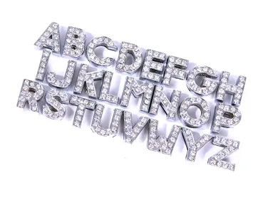 Strasschmuck / Strassbuchstabe - M