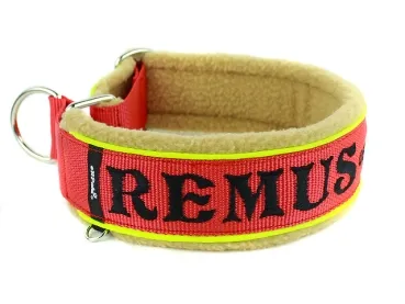 Zugstopp Hundehalsband mit Namen breit weich Fleece reflektierend rot