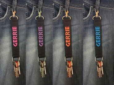 eRPaki Schlüsselanhänger mit Namensbestickung