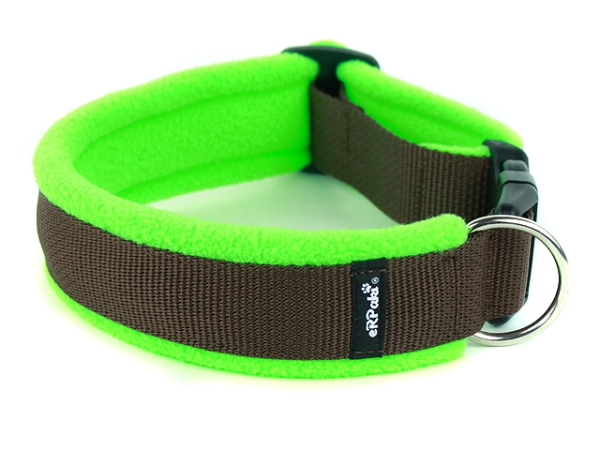 Hundehalsband braun mit Steckschnalle gepolstert mit Polar Fleece neongrün