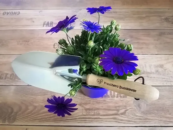Gartenkelle personalisiert mit Wunschgravur
