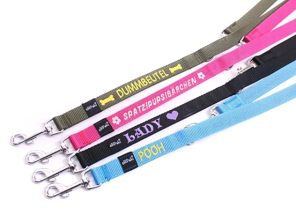 eRPaki Hundeleine mit Namensbestickung 20mm - verstellbar